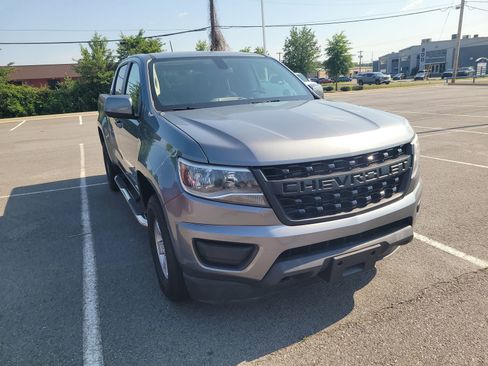 Used 2020 Chevrolet Colorado W/T w/ WT Convenience Package AWD/4WD image 3
