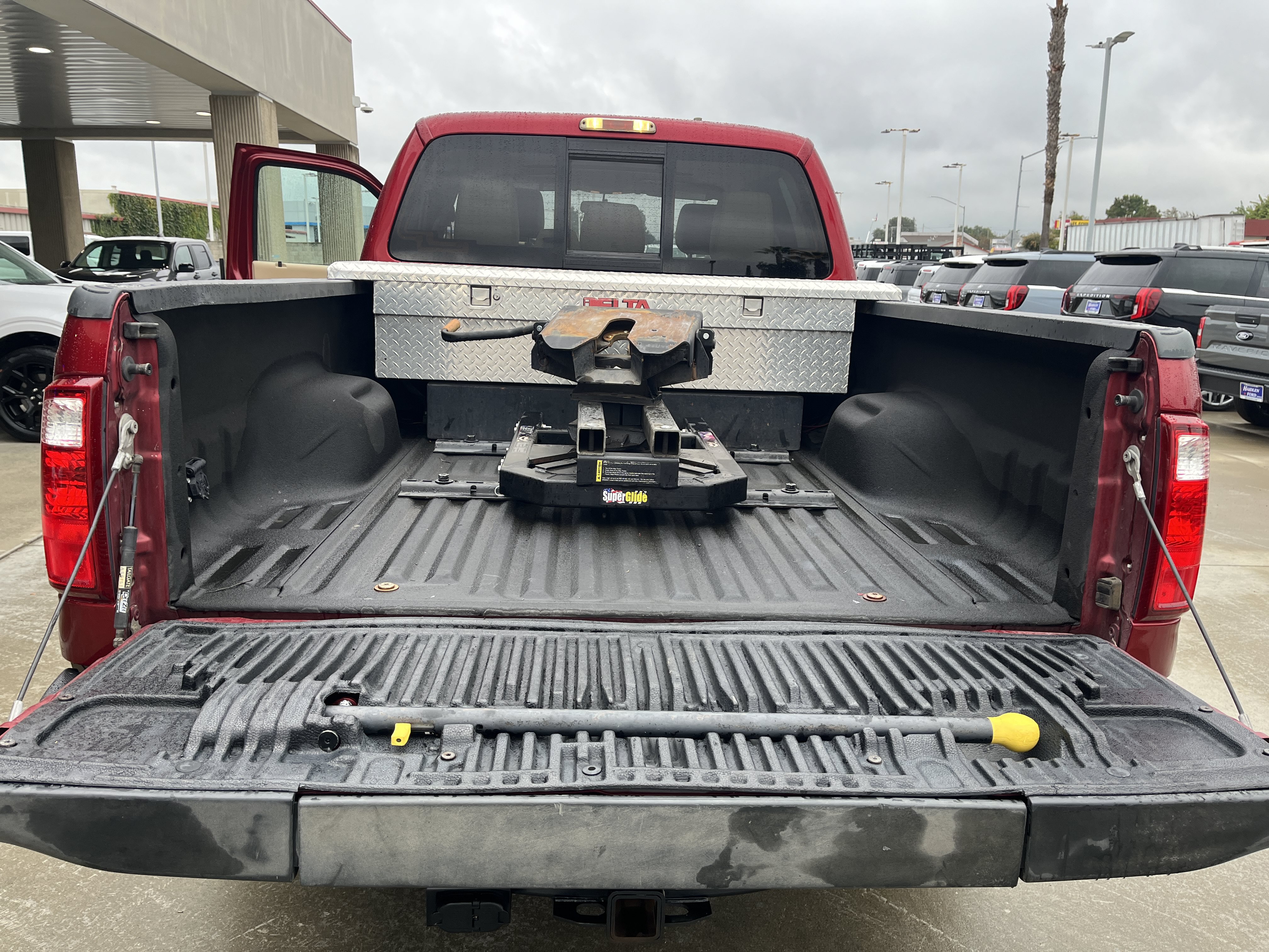 Used 2015 Ford F250 Lariat w/ Lariat Ultimate Package AWD/4WD image 11