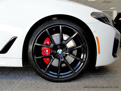 Used 2022 BMW 540i w/ M Sport Package image 14