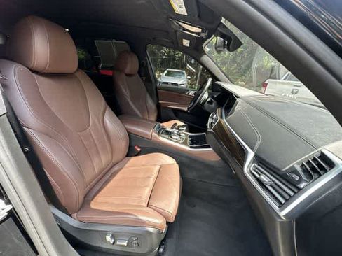 Used 2019 BMW X5 xDrive40i w/ Premium Package 2 AWD/4WD image 22