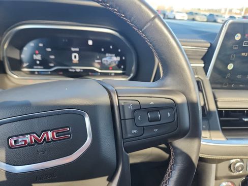 Used 2022 GMC Yukon SLT w/ SLT Luxury Package image 31