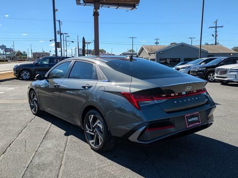 New 2026 Hyundai Elantra Limited image 9