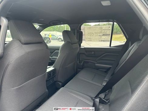 New 2026 Toyota 4Runner SR5 AWD/4WD image 16