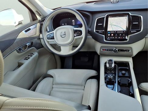 Used 2025 Volvo XC90 B6 Ultra w/ Protection Package Premier AWD/4WD image 6