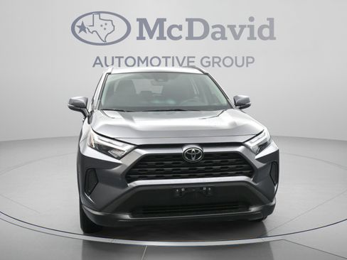 Used 2024 Toyota RAV4 XLE AWD/4WD image 2