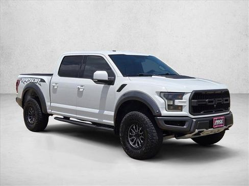 Used 2017 Ford F150 Raptor w/ Equipment Group 802A Luxury AWD/4WD image 3