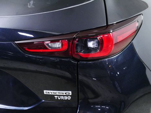 Used 2023 MAZDA CX-5 Signature image 17