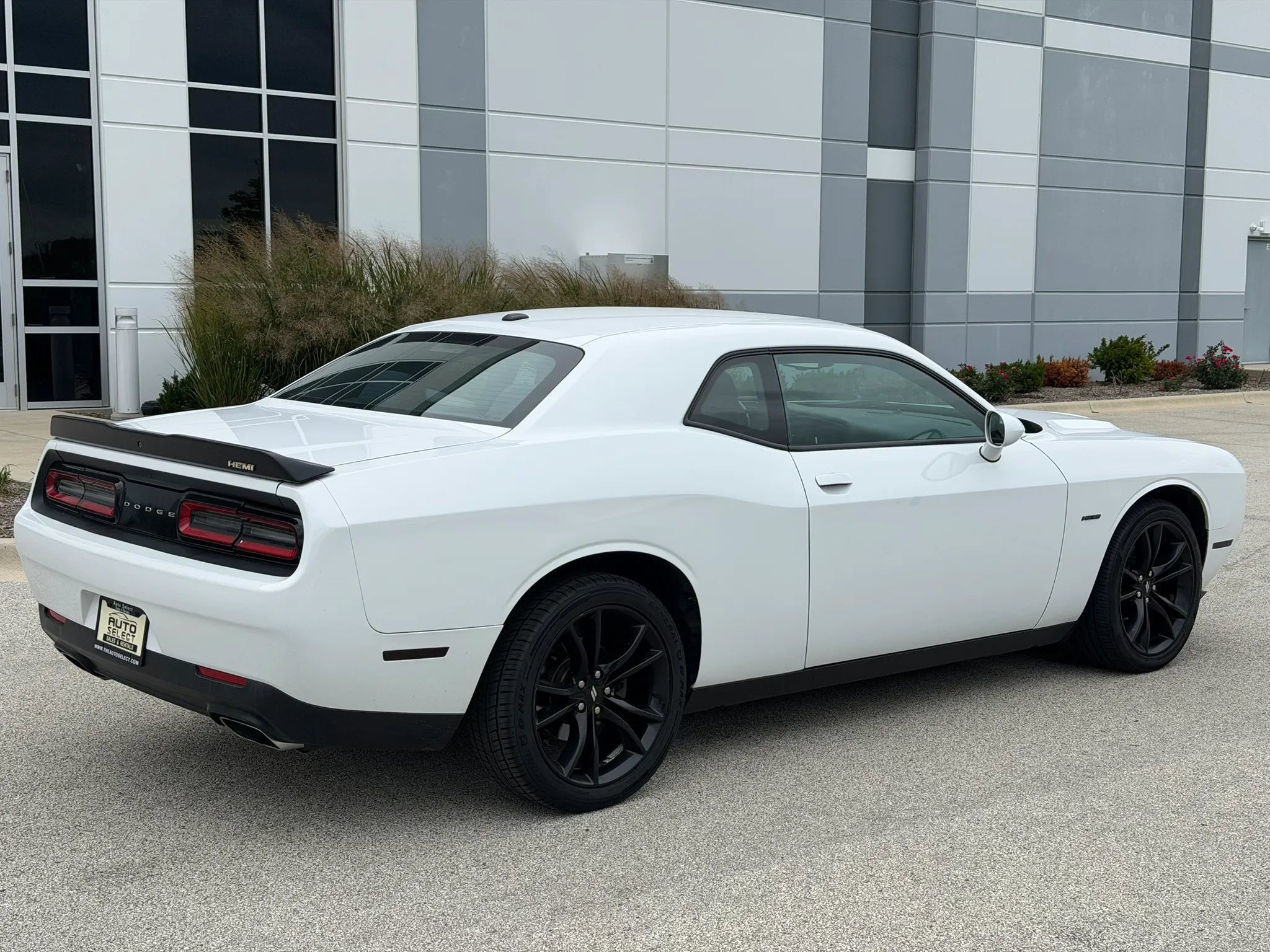 Used 2018 Dodge Challenger R/T w/ Blacktop Package RWD image 5