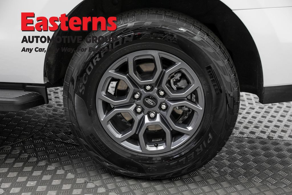 Used 2025 Ford Expedition Active AWD/4WD image 35