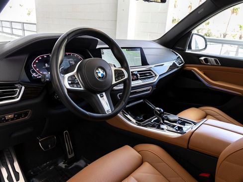 Certified 2023 BMW X5 xDrive40i w/ M Sport Package AWD/4WD image 17