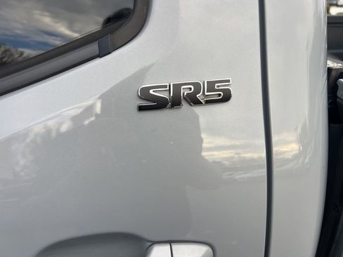 Used 2019 Toyota Tacoma SR5 image 2