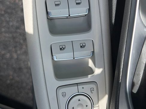 Used 2025 Hyundai Sonata SEL FWD image 14