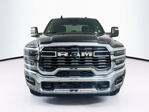 Used 2026 RAM 2500 Big Horn AWD/4WD image 2