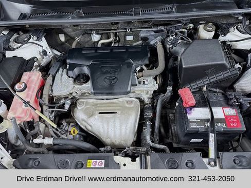 Used 2018 Toyota RAV4 XLE image 29