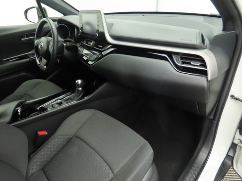 Used 2021 Toyota C-HR Nightshade image 15