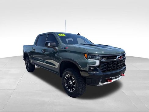Used 2025 Chevrolet Silverado 1500 ZR2 w/ Technology Package AWD/4WD image 8