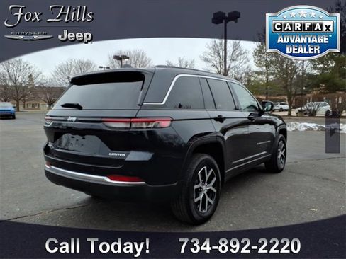 Used 2024 Jeep Grand Cherokee Limited image 9