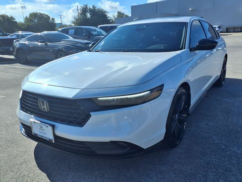 Used 2024 Honda Accord Sport image 21
