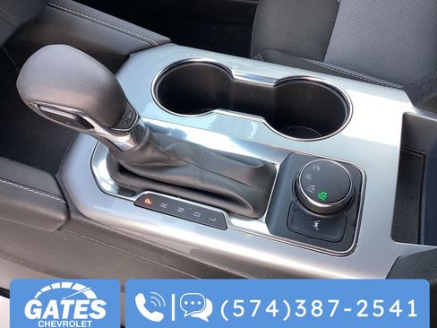 Used 2025 Chevrolet Blazer LT image 32