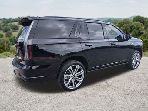 Certified 2026 Cadillac Escalade Platinum Sport w/ LPO, Floor Liner Package AWD/4WD image 10