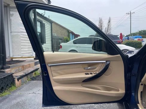 Used 2016 BMW 328i Sedan RWD image 12