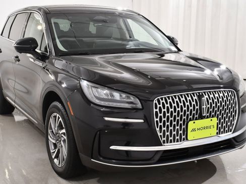 Used 2023 Lincoln Corsair AWD w/ Equipment Group 101A image 4