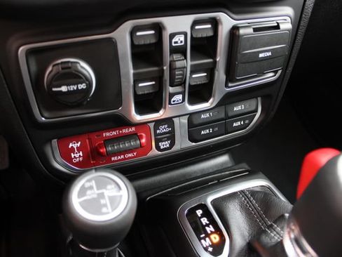 Used 2026 Jeep Gladiator Rubicon AWD/4WD image 28