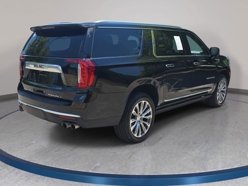 Used 2021 GMC Yukon XL Denali w/ Denali Premium Package AWD/4WD image 5
