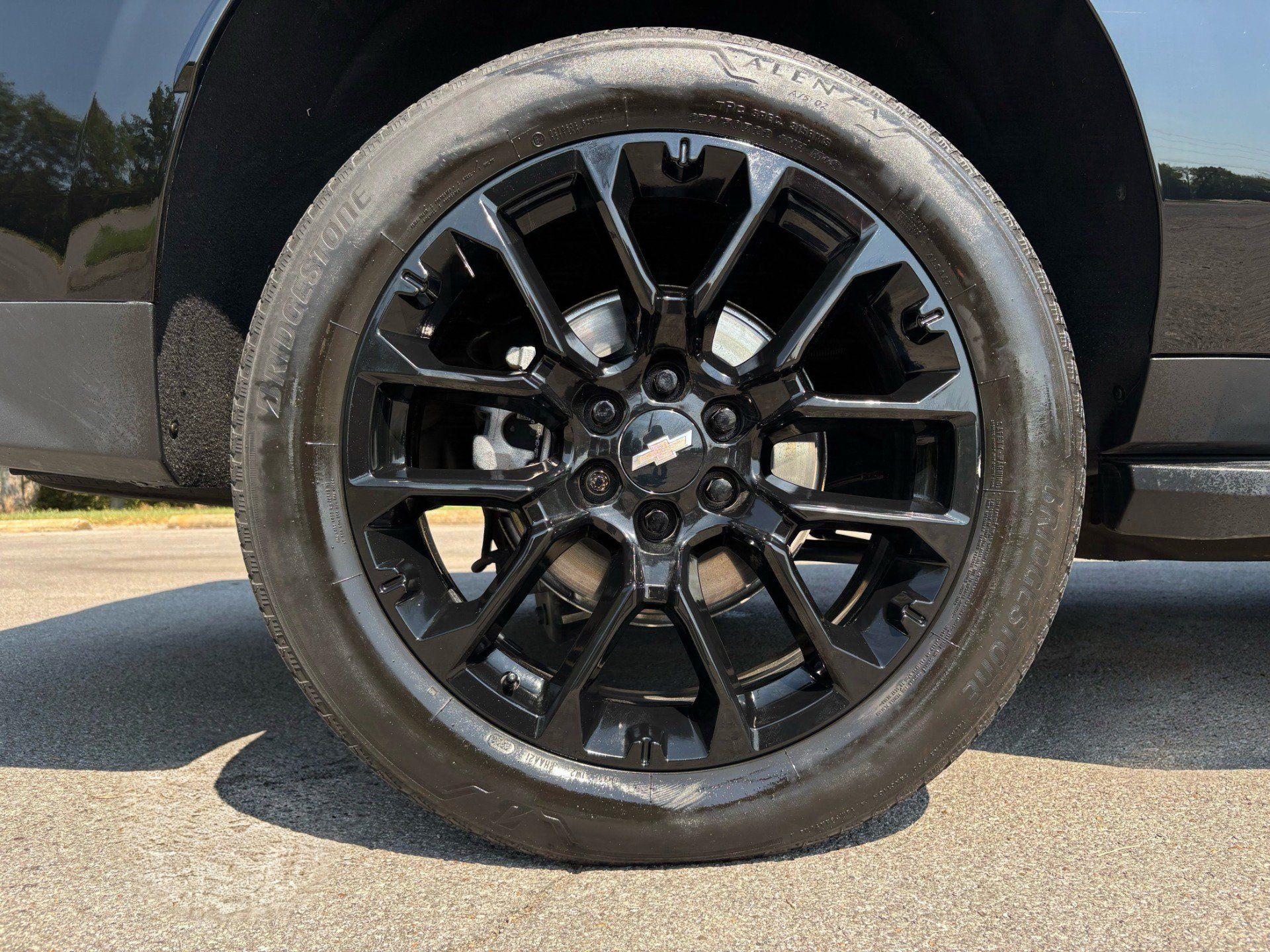 Used 2023 Chevrolet Suburban RST w/ Sport Performance Package AWD/4WD image 59