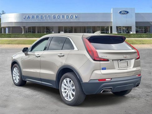 Used 2022 Cadillac XT4 Luxury image 3