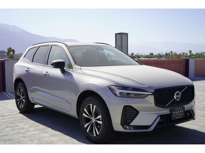 New 2025 Volvo XC60 B5 Core w/ Climate Package