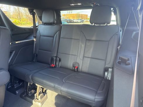 New 2026 GMC Yukon Denali w/ Denali Reserve Package AWD/4WD image 12