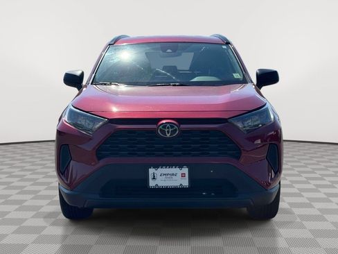 Used 2021 Toyota RAV4 LE AWD/4WD image 2