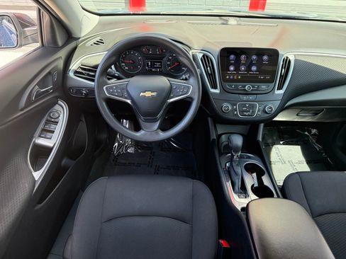 Used 2024 Chevrolet Malibu LS FWD image 19
