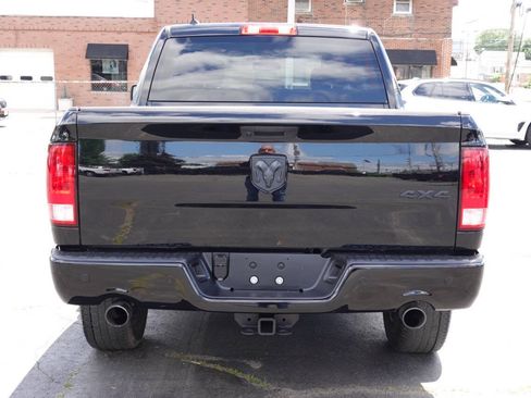 Used 2022 RAM 1500 Classic SLT w/ Electronics Convenience Group AWD/4WD image 10