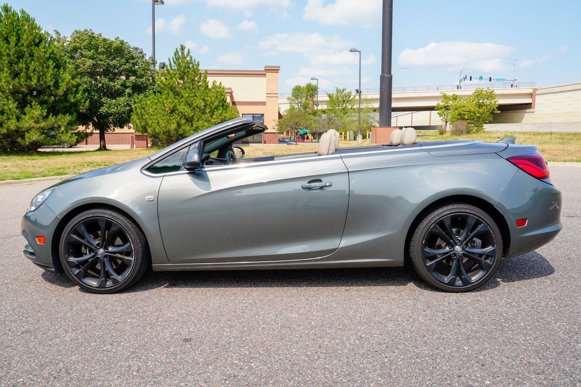 Used 2017 Buick Cascada Premium FWD image 7