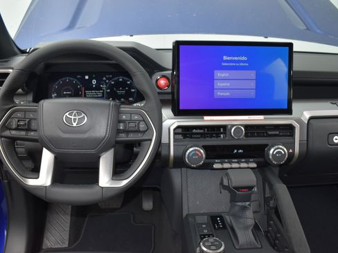 Used 2025 Toyota Tacoma TRD Off-Road image 22