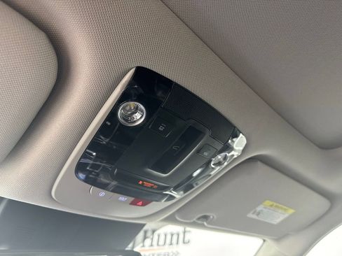 Used 2023 Kia Sorento SX image 22