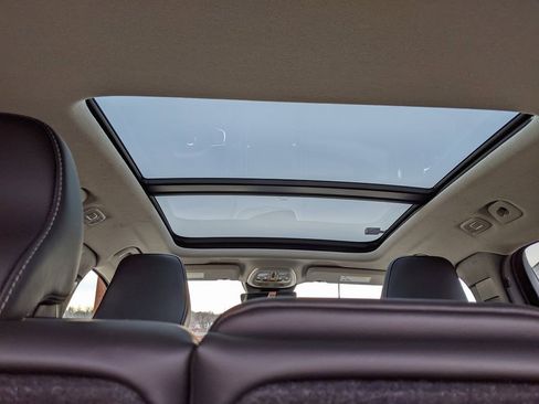 Certified 2023 Volvo XC40 B5 Plus w/ Driver Assist Package image 13