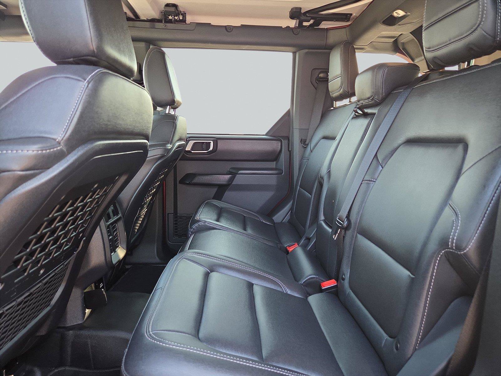 Used 2025 Ford Bronco Badlands AWD/4WD image 30