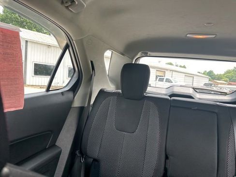 Used 2017 Chevrolet Equinox LS AWD/4WD image 27