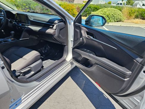 Used 2025 Toyota Camry LE FWD image 28