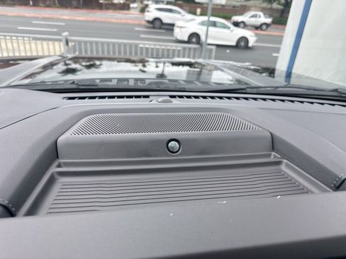 Used 2026 Ford F450 Platinum w/ FX4 Off-Road Package image 30