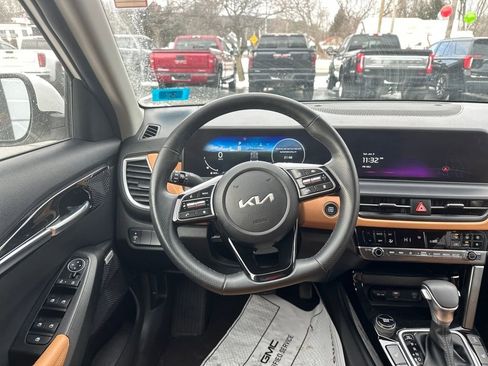 Used 2024 Kia Seltos SX image 13