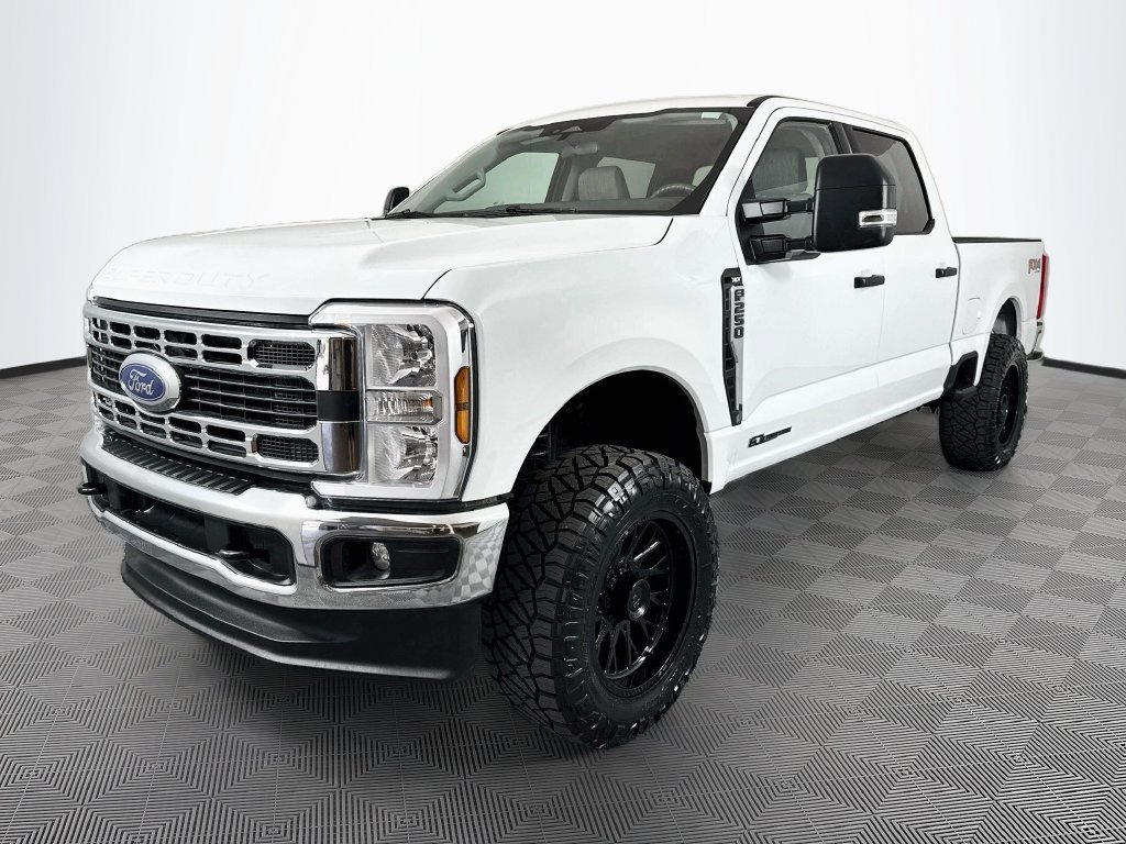 Used 2026 Ford F250 XLT w/ FX4 Off-Road Package AWD/4WD image 3