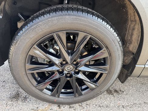 Used 2023 MAZDA CX-5 Carbon Edition image 11