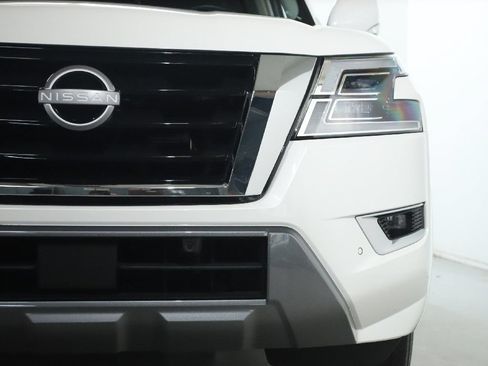 Certified 2024 Nissan Armada SV w/ Cargo Package AWD/4WD image 8