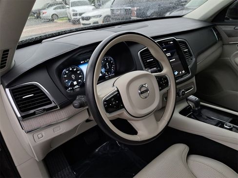 Used 2022 Volvo XC90 T6 Inscription w/ Advanced Package image 21