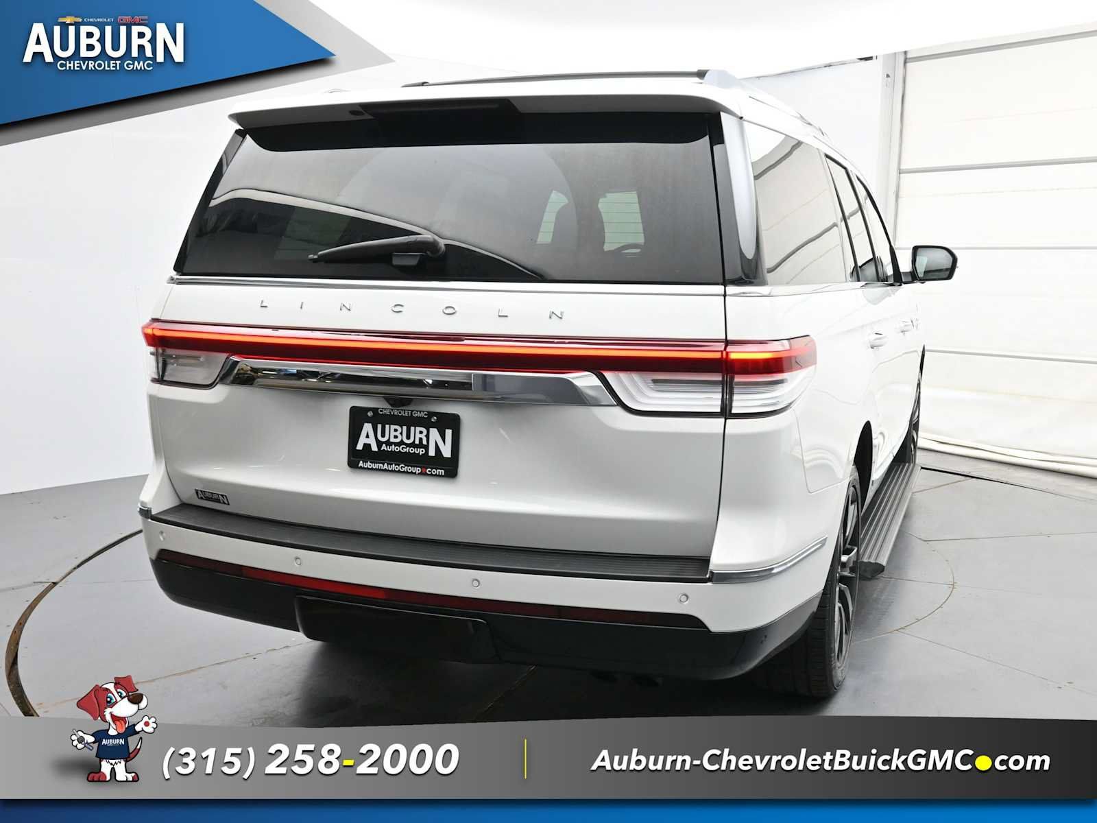 Used 2023 Lincoln Navigator Reserve AWD/4WD image 19