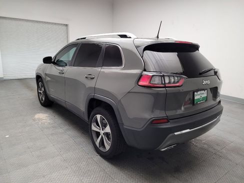 Used 2019 Jeep Cherokee Limited image 5